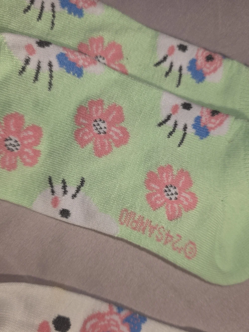 Sanrio Hello Kitty Floral Ankle Socks - Pink, Green, White